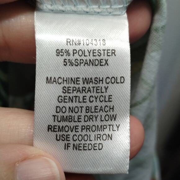 Jamie & Layla NWT Size Large Tropical Hawaiian Shark Bite Sleeveless Midi Dress - Picture 6 of 7